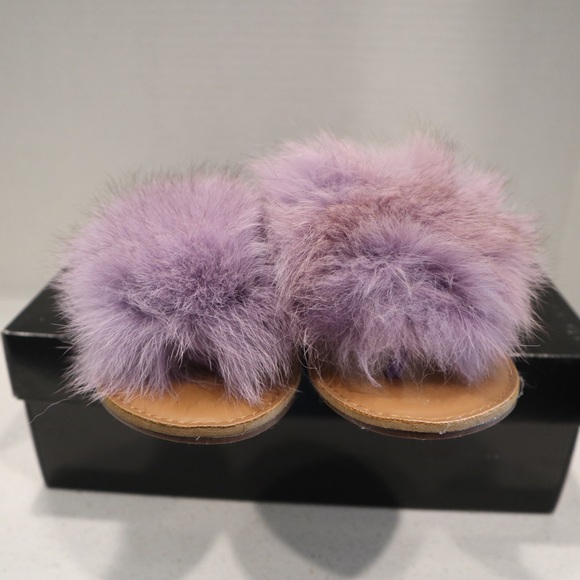 Purple flip-flop Purple Fur Pom Thong Sandal NWB - Picture 8 of 9
